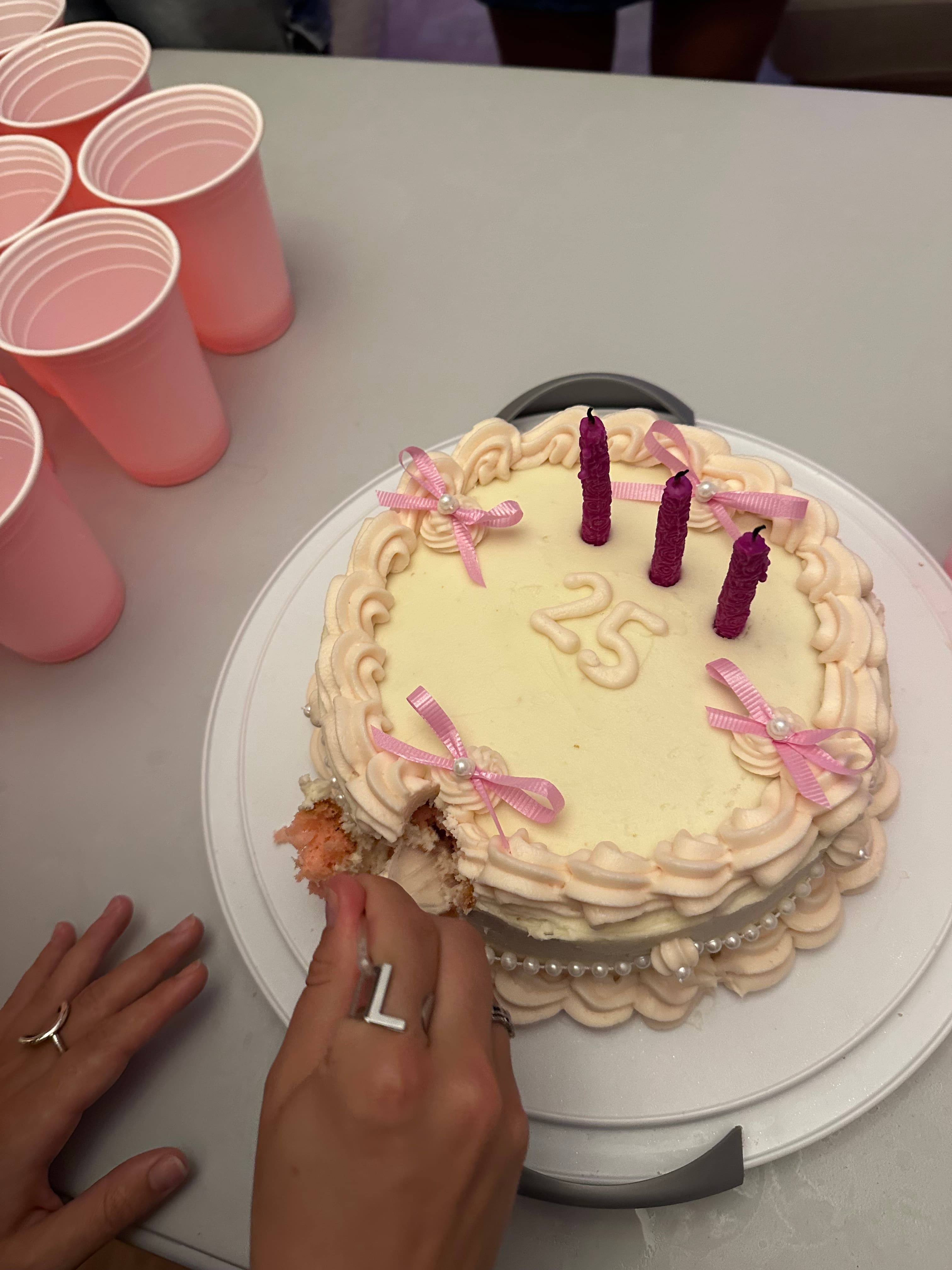 Custom creation by Mackenzie Rose Bakes